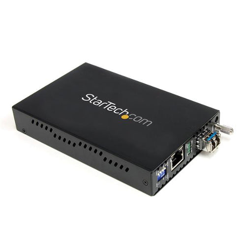 StarTech ET1000S40LC2 Gigabit Ethernet to Single-Mode LC Fiber Media Converter